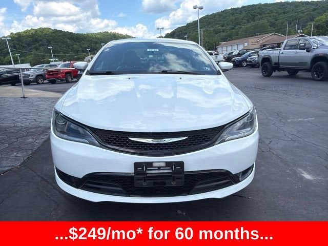 2016 Chrysler 200 S