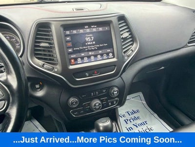 2020 Jeep Cherokee Trailhawk