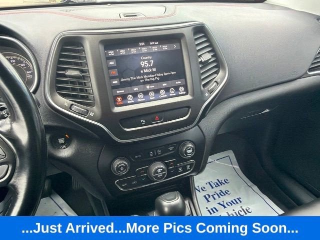 2020 Jeep Cherokee Trailhawk