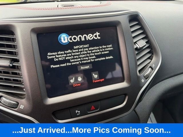 2020 Jeep Cherokee Trailhawk