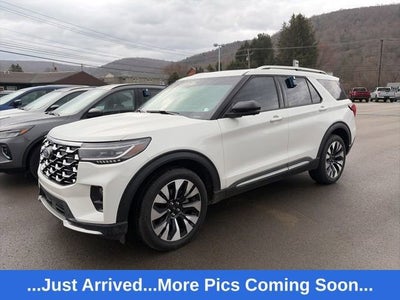 2025 Ford Explorer Platinum