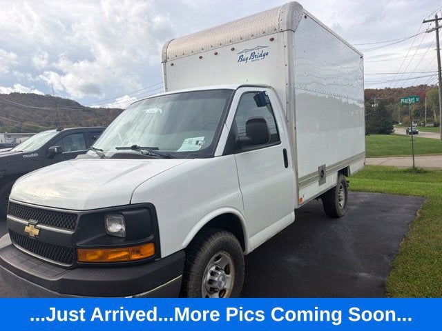 2017 Chevrolet Express Cutaway Base
