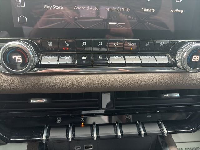 2023 GMC Canyon Denali