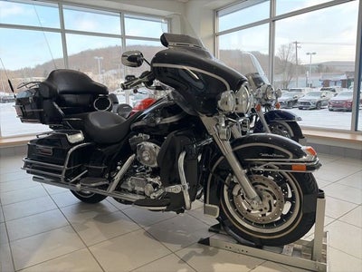 2003 HARLEY DAVIDSON ULTRA CLASSIC Base
