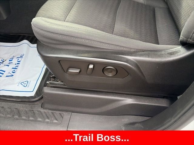 2022 Chevrolet Silverado 1500 Custom Trail Boss