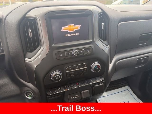 2022 Chevrolet Silverado 1500 Custom Trail Boss