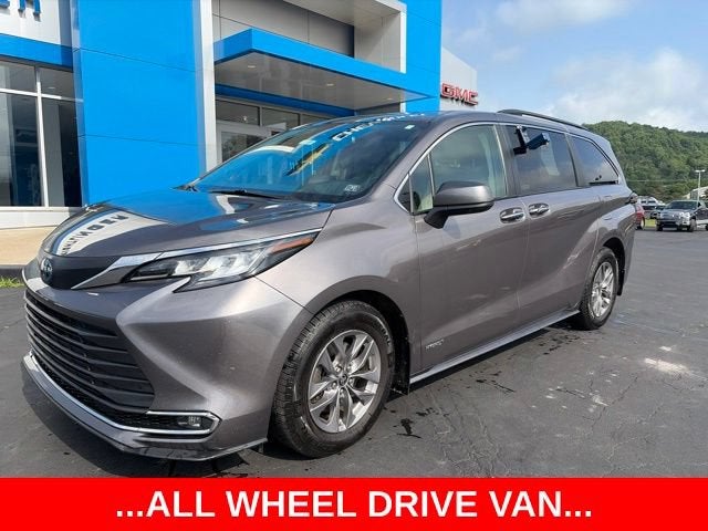 2021 Toyota Sienna XLE