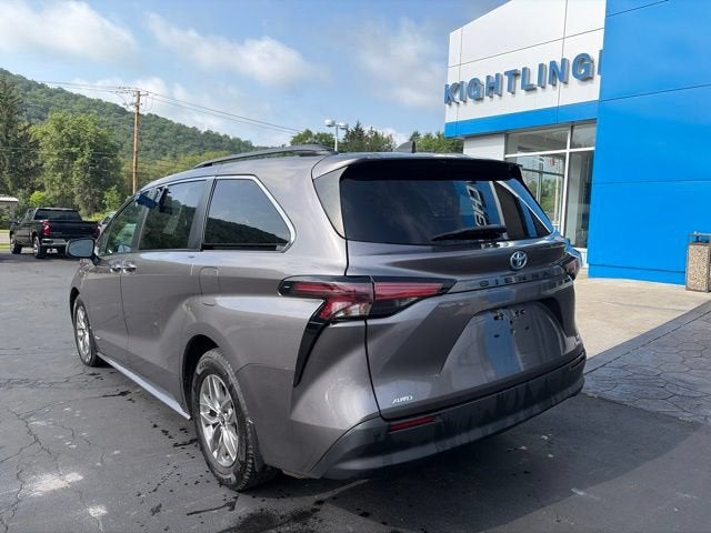 2021 Toyota Sienna XLE