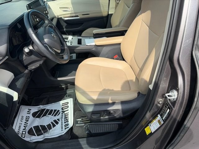 2021 Toyota Sienna XLE